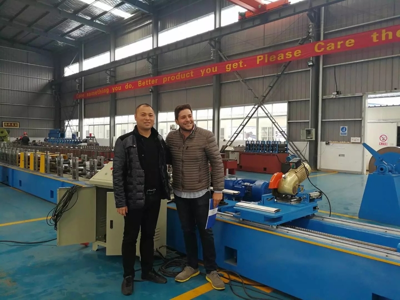 চীন WUXI LONGBO ROLL FORMING MACHINERY CO.,LTD. সংস্থা প্রোফাইল