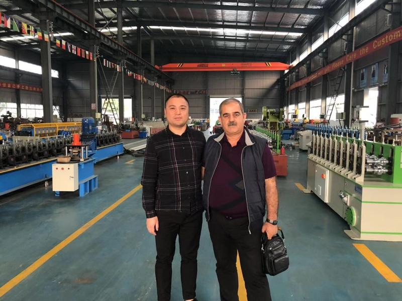 চীন WUXI LONGBO ROLL FORMING MACHINERY CO.,LTD. সংস্থা প্রোফাইল